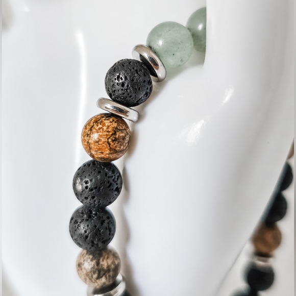 Semi-precious stone & lava bead stretch bracelet - Picture 4 of 4